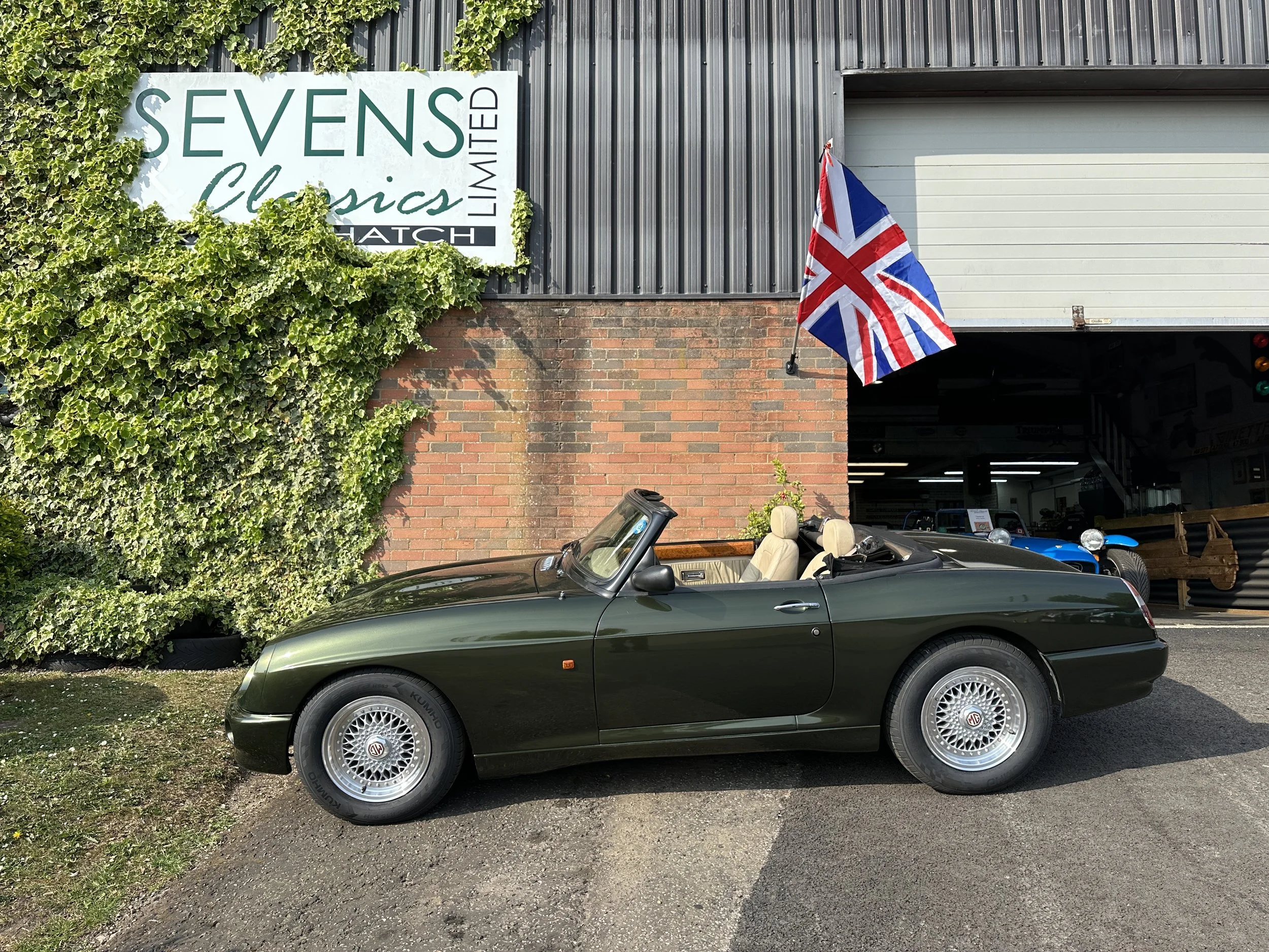 MGR V8 | Sevens & Classics